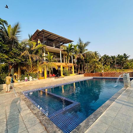 Saffronstays Ocean Breeze, Guhagar Exterior photo