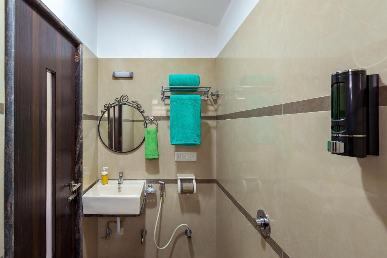 Saffronstays Ocean Breeze, Guhagar Exterior photo