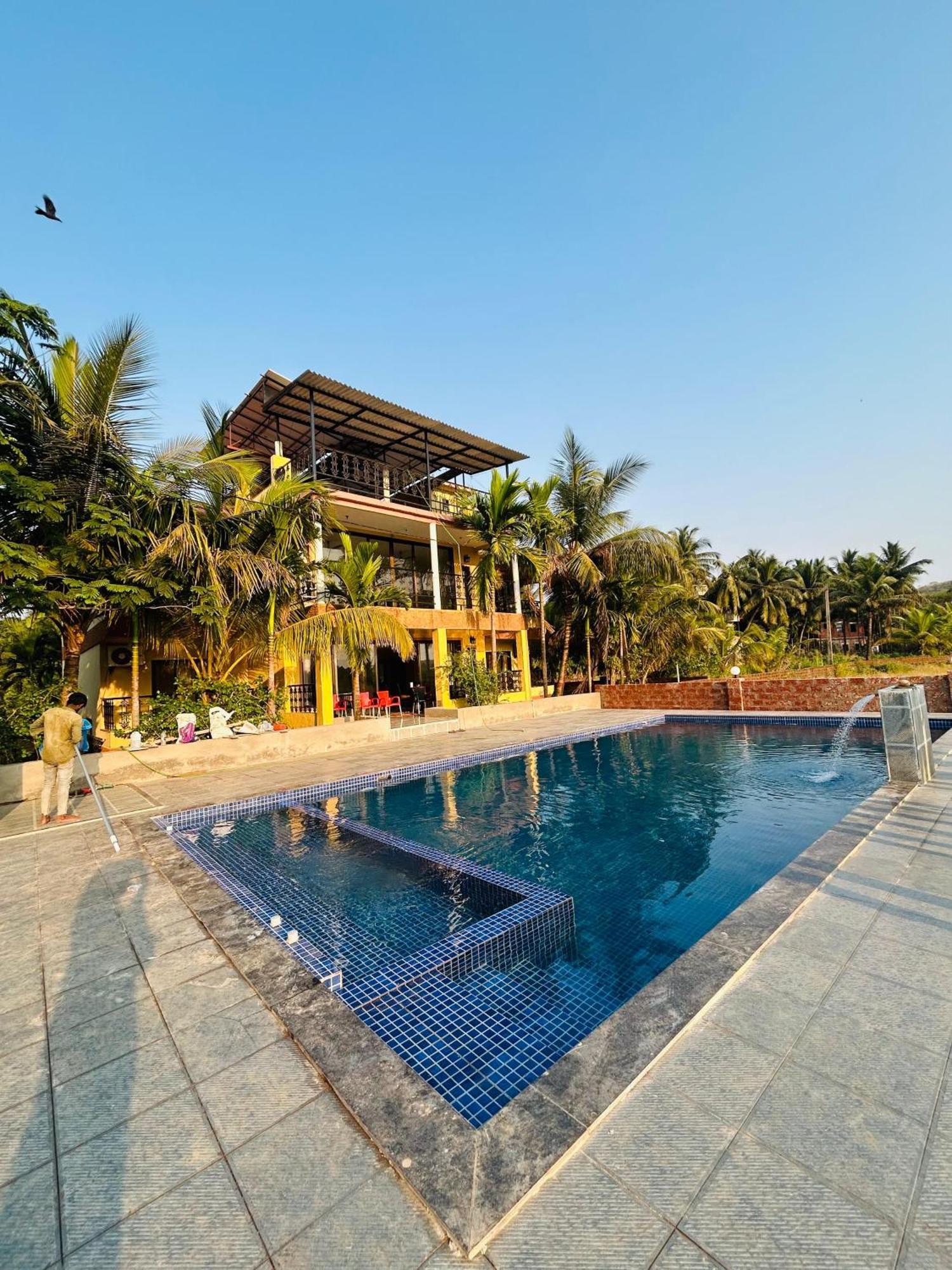 Saffronstays Ocean Breeze, Guhagar Exterior photo